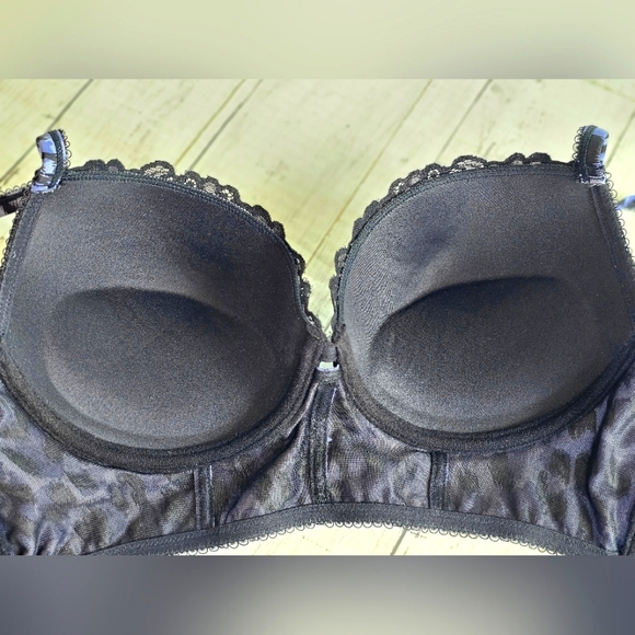 Kardashian Intimates Snow Leopard Mahalia Bustier Lingerie Set Purple Black Lace - Picture 8 of 16